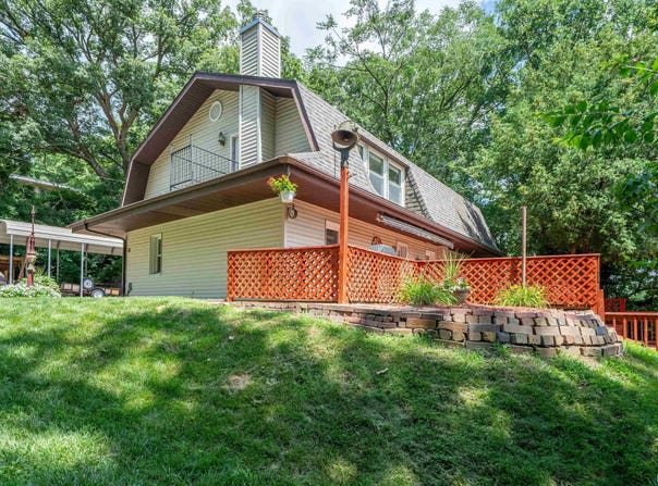 1102 N Randy Drive, East Peoria, IL 61611