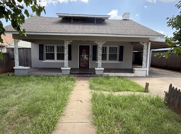 1105 W 11th, Plainview, TX 79072