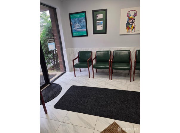 78 State Route 27 Highway, Edison, NJ 08820