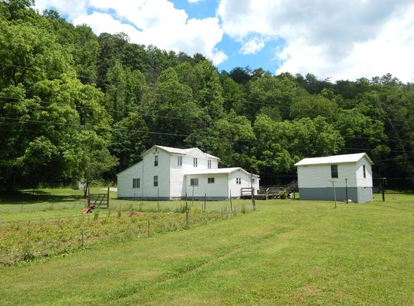 1597 Devil Hole Rd., Harrisville, WV 26362