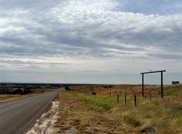 203128 E 780 Road, Leedey, OK 73654