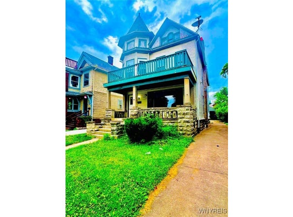 24 Northrup Place, Buffalo, NY 14214