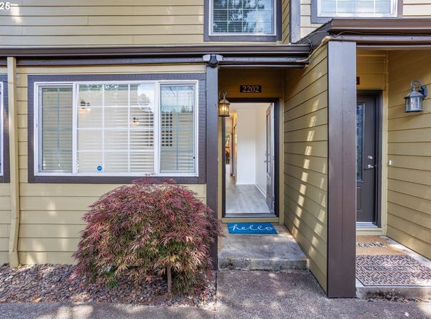 2202 NE 201ST AVE, Fairview, OR 97024