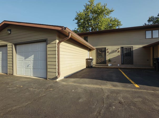1535 WITZEL Avenue, OSHKOSH, WI 54902