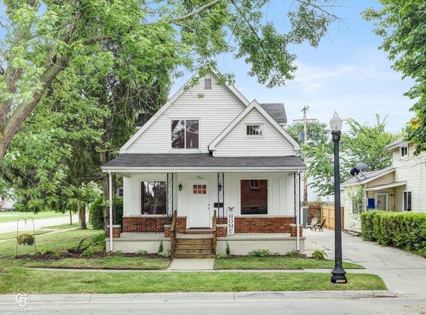804 Wall, Port Huron, MI 48060