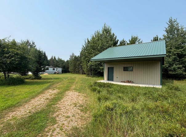 10701 W SINKEY Road, AMBERG, WI 54102
