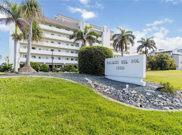 1500 PARK BEACH CIRCLE, PUNTA GORDA, FL 33950