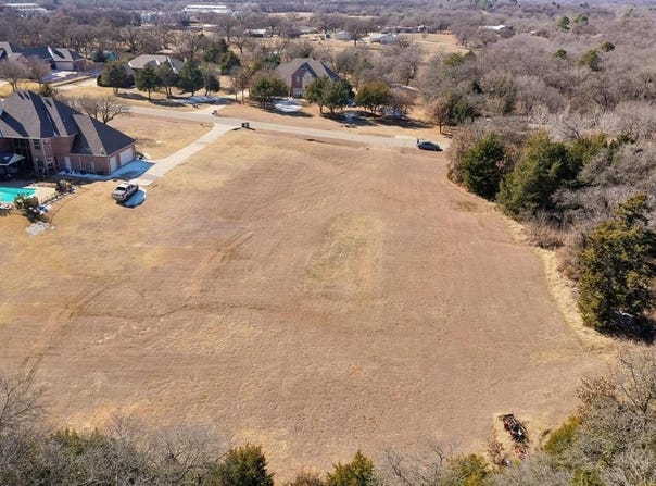 2413 Plantation Drive N, Burleson, TX 76028