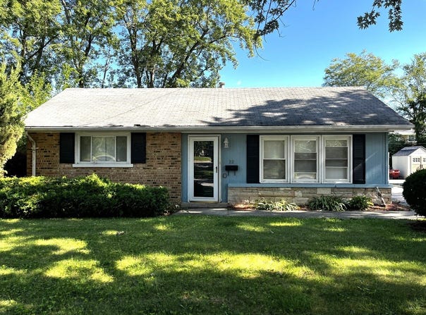 22 Apple Lane, Park Forest, IL 60466