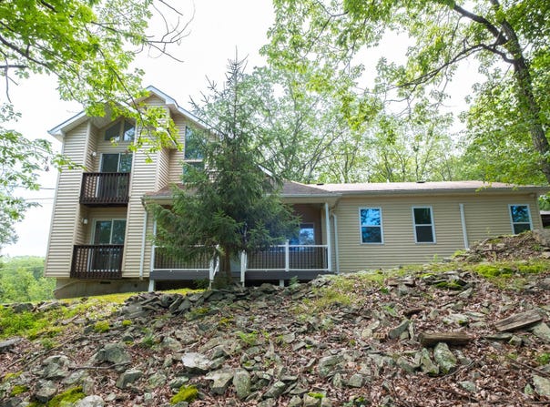 5104 Lake Drive, East Stroudsburg, PA 18301