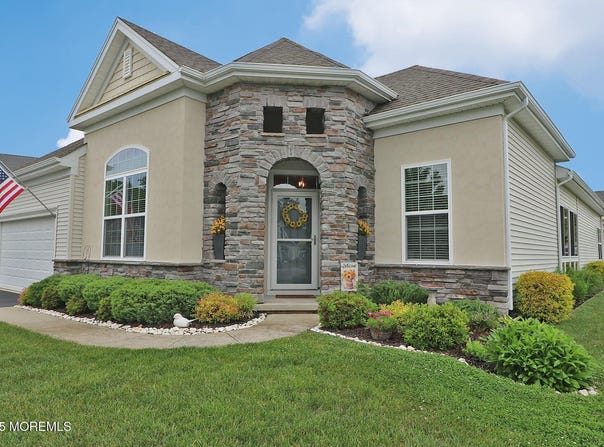 46 Rockland Street, Barnegat, NJ 08005
