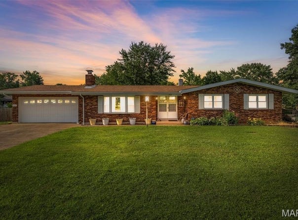 305 Edward Street, Farmington, MO 63640