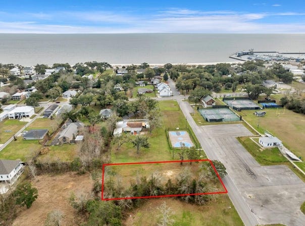 234 Fleitas Ave., Pass Christian, MS 39571