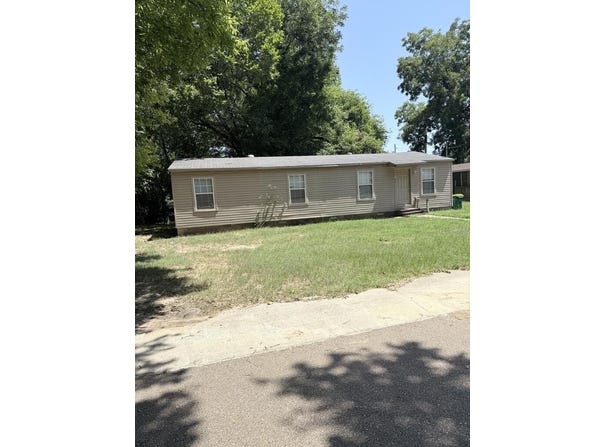 2408 Stevenson, Texarkana, TX 75501