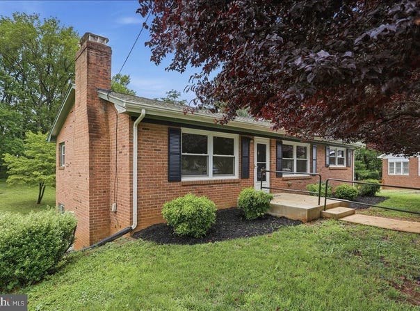 494 HAMILTON Circle, FRONT ROYAL, VA 22630