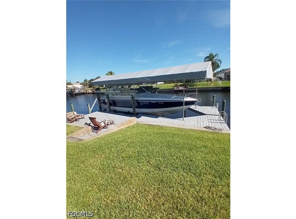 1413 SE 36th Terrace, Cape Coral, FL 33904