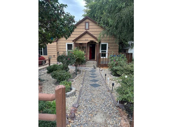213 E Montana, Homedale, ID 83628