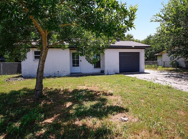 3105 Gayle Street, Victoria, TX 77901