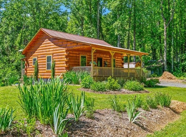 271 Eby Ln, Fancy Gap, VA 24328