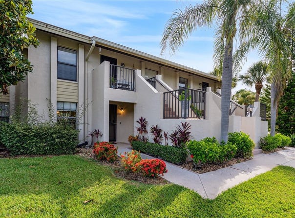 4406 WEYBRIDGE, SARASOTA, FL 34235