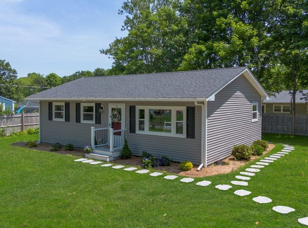 47 Corte Real Avenue, East Falmouth, MA 02536