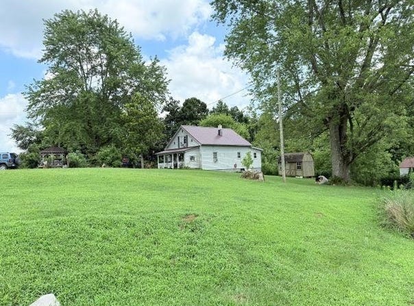 1115 E Centerpoint Road, Munfordville, KY 42765