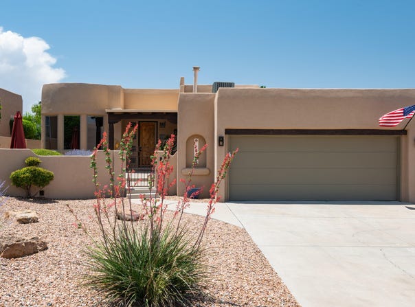 12808 DESERT SKY Avenue NE, Albuquerque, NM 87111