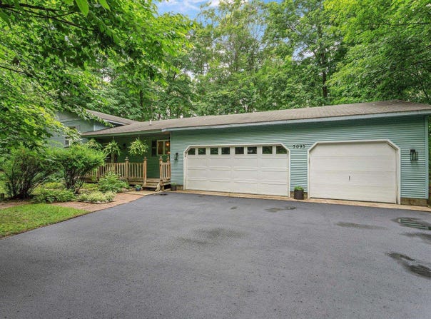 5093 Jacks Trail, Traverse City, MI 49684