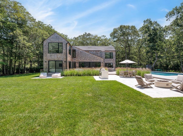 20 Midhampton Avenue, Quogue, NY 11959