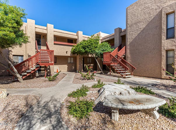 3131 W COCHISE Drive, Phoenix, AZ 85051