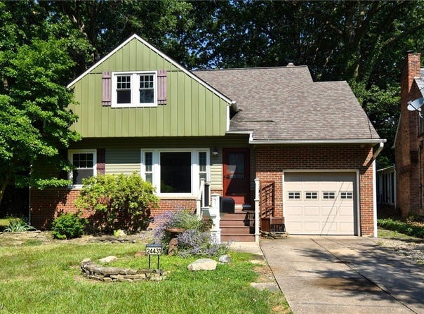 24431 Oakhill Drive, Euclid, OH 44117