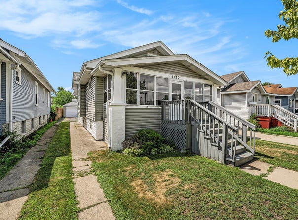1130 Drackert Street, Hammond, IN 46320