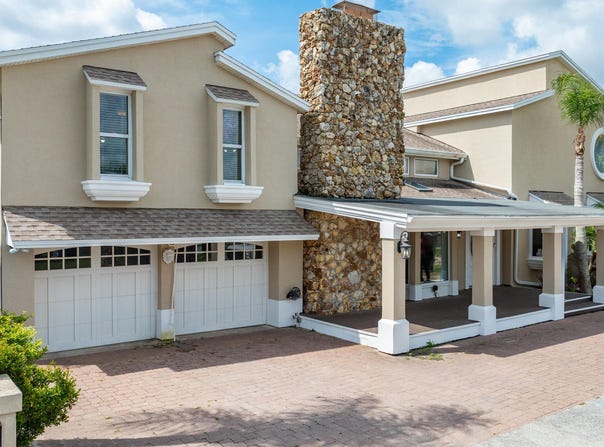 2904 S Peninsula Drive, Daytona Beach, FL 32118