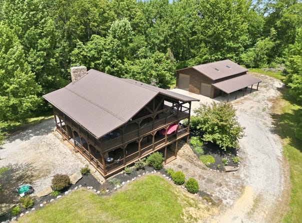 2611 Eckert Road SE, Lancaster, OH 43130