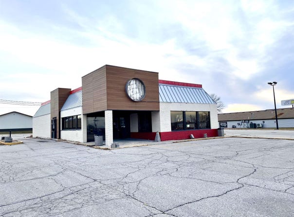 2209 Circle Dr W, Spirit Lake, IA 51360