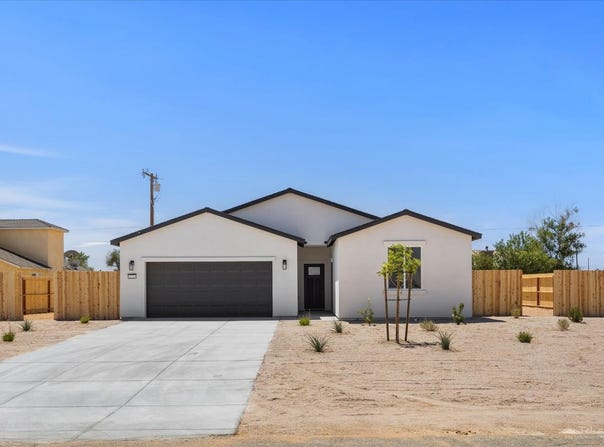 9224 Holly Ave, California City, CA 93505