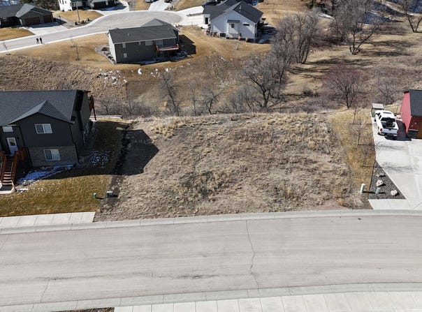 4307 SHAKER DR, Rapid City, SD 57701
