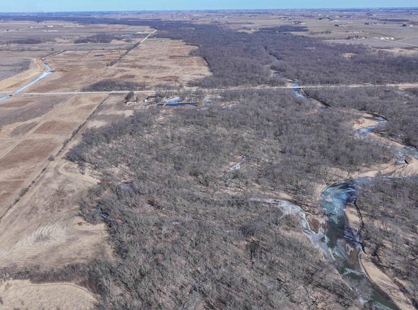 15.91 Acres M/L 230th Street, Readlyn, IA 50668