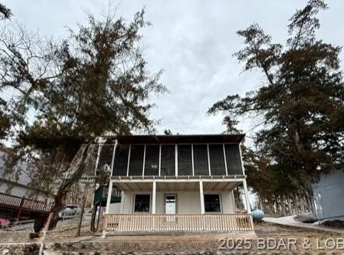 27562 Golden Point Lane, Barnett, MO 65011