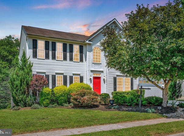 17698 AVENEL LANE, DUMFRIES, VA 22026