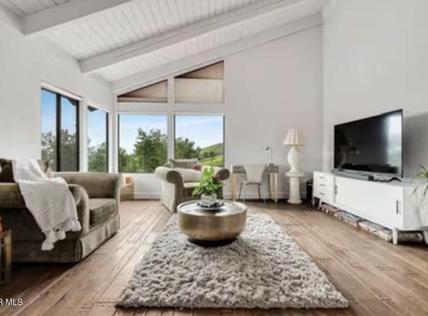 2286 Mt Vernon Avenue, CA 92507