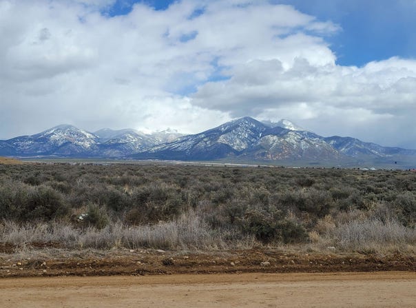Sugar Lane, Taos, NM 87571