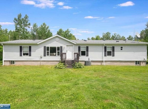 4179 W Tischer Rd, Duluth, MN 55803