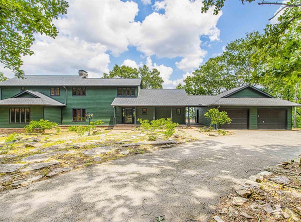 1097 Winrock, Morrilton, AR 72110