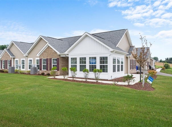 1082 Forest Oaks Drive, Center Twp, PA 16001