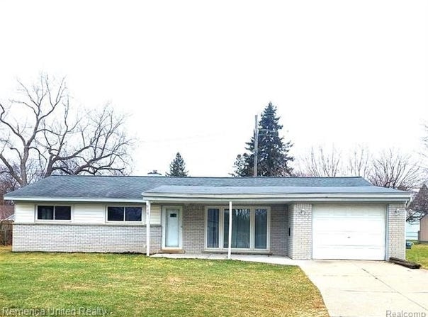 945 N Commerce Road, Commerce Twp, MI 48382