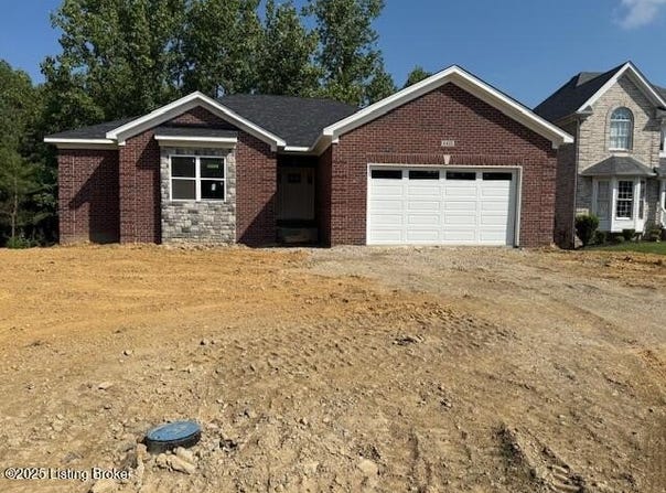 4423 Stone Wynde Dr, Louisville, KY 40272