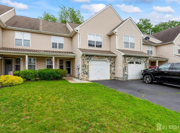 252 Moses Milch Drive, Howell, NJ 07731