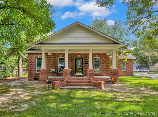 400 Mcmillan Avenue, Red Springs, NC 28377