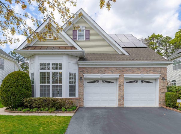 23 Lewis Dr Dr, Mays Landing, NJ 08330